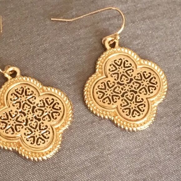 Boho Clover Shape Moroccan Filigree Earrings NWT - Picture 3 of 8